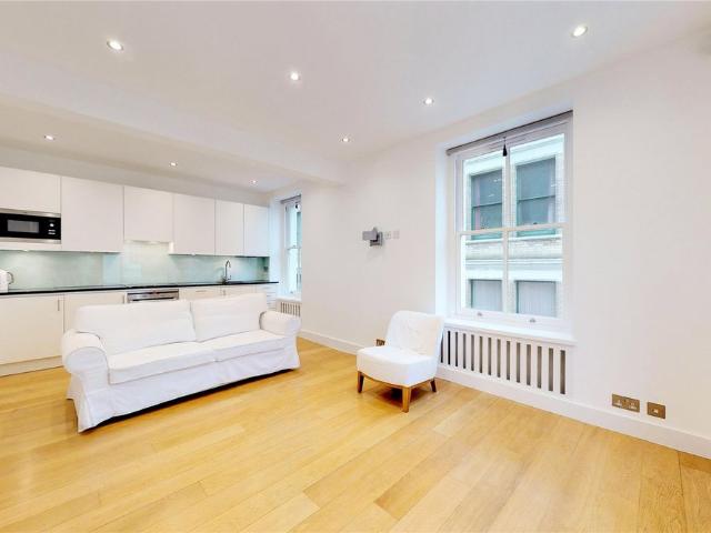 Apartment for rent in Saint Giles, Bloomsbury