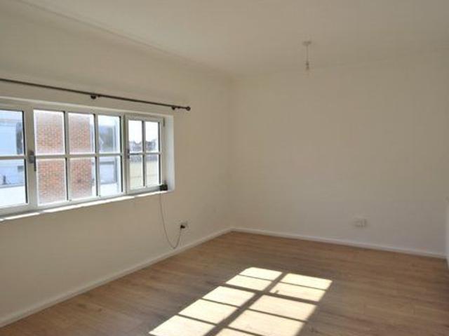 Apartment for rent in Caldecott, Dromore