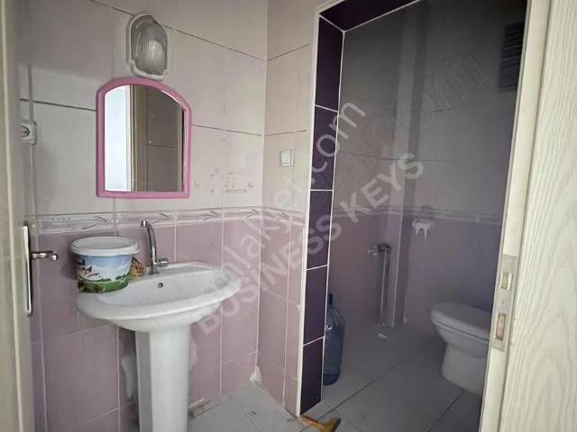 Van içerisinde kiralık Ofis