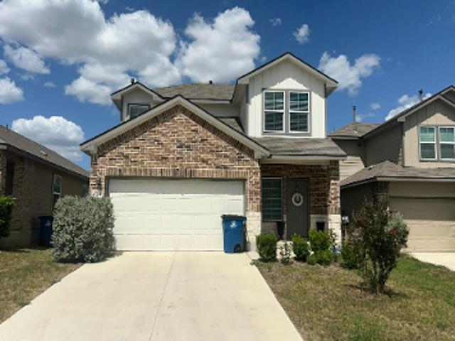 House for sale in Saint Hedwig, Texas