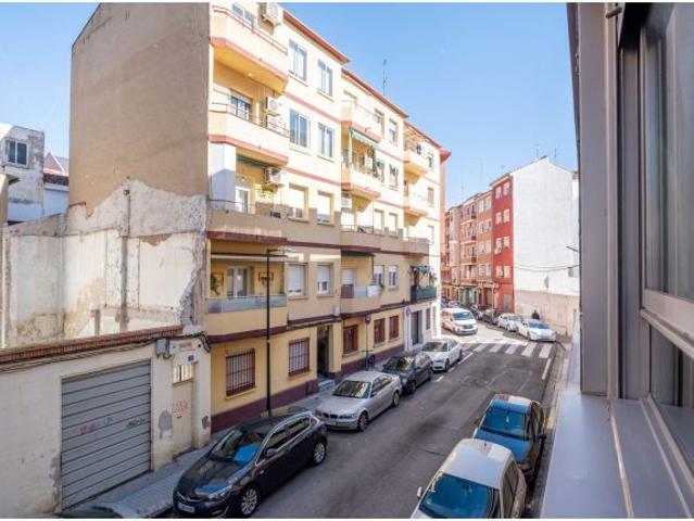 Piso en venta en Delicias, Zaragoza