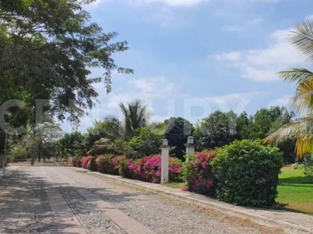 Buscas un Terreno Residencial amplio, seguro y tranquilo