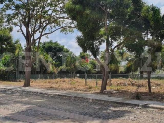 Buscas un Terreno Residencial amplio, seguro y tranquilo