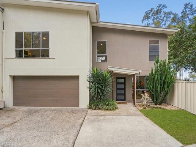 House for rent in Pacific Pines, Gold Coast City