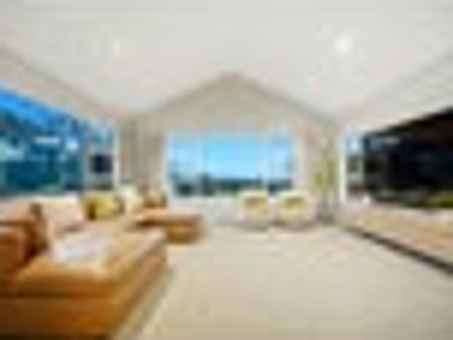 House for sale in Whangaparaoa