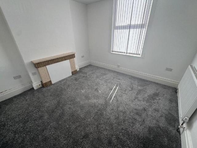 Apartment for rent in Fallings Park, Park Village