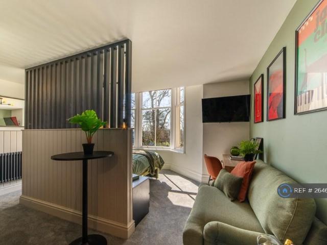 Apartment for rent in Avenham, Higher Bartle