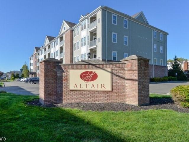 Condo for sale in Elmwood Park, New Jersey