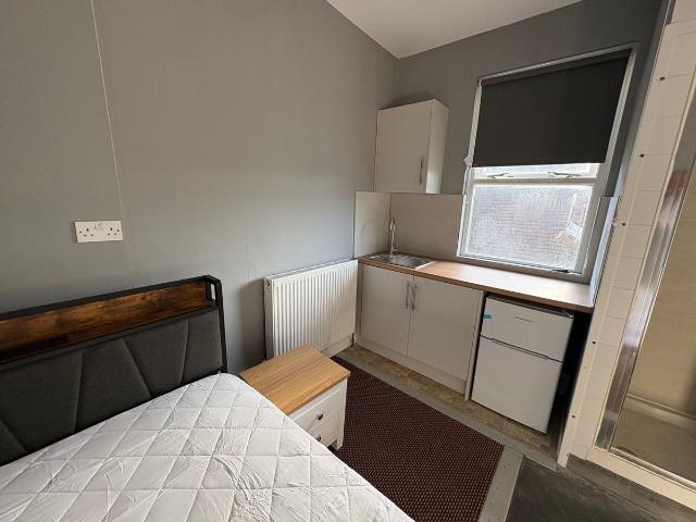 Studio for rent in Bushey, Hertsmere