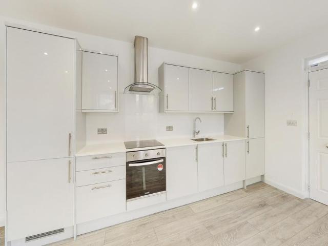 House for rent in Connaught Park, Bushey