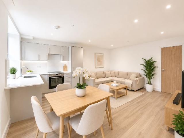 Apartment for rent in Connaught Park, Bushey