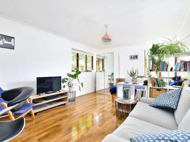 Apartment for rent in Bushey