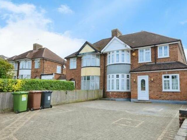 House for sale in Bushey