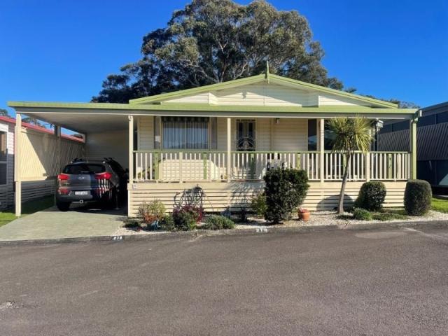 House for sale in Chain Valley Bay, New South Wales
