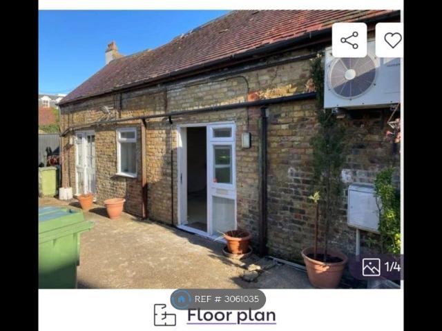 House for rent in London Borough of Richmond upon Thames, Greater London