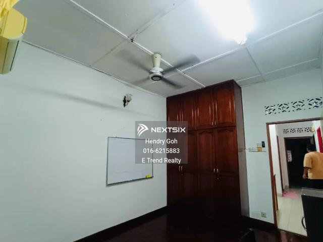 Shop for sale in Johor