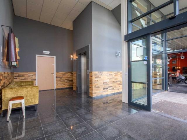 Bedrijfspand te huur in Haarlem, Noord Holland