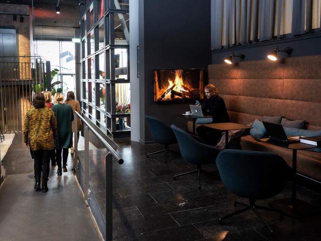 Bedrijfspand te huur in Frans Halsbuurt, Haarlem