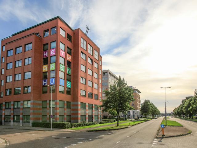 Bedrijfspand te huur in Zuidoost, Amsterdam