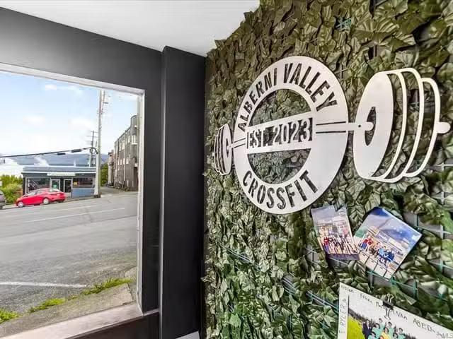 House for sale in Clayoquot, British Columbia