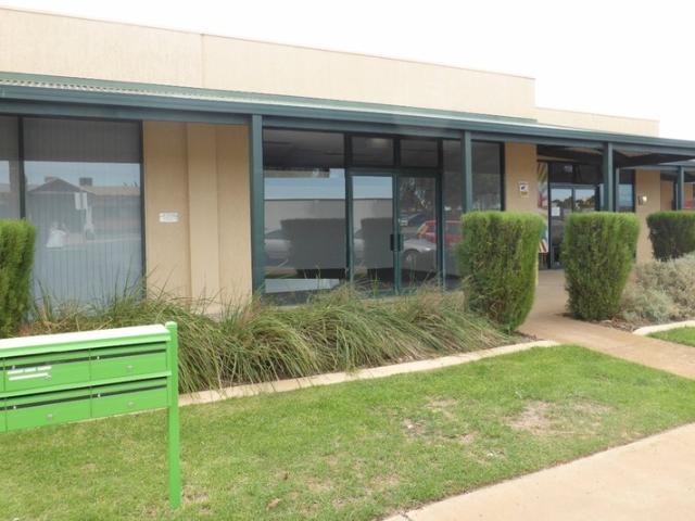 Office for rent in Irymple, Victoria