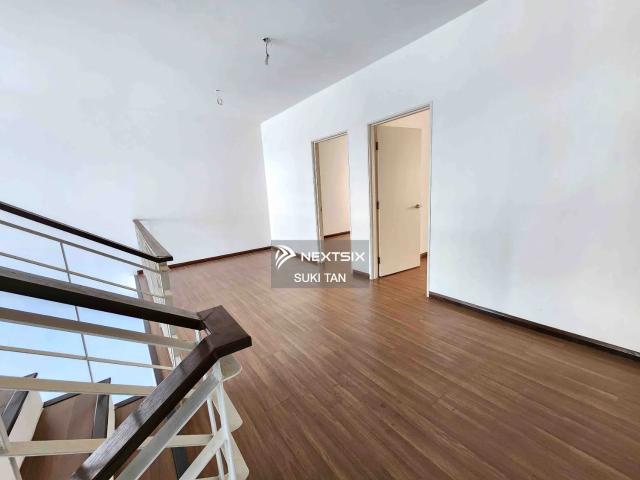 Shop for sale in Malaka