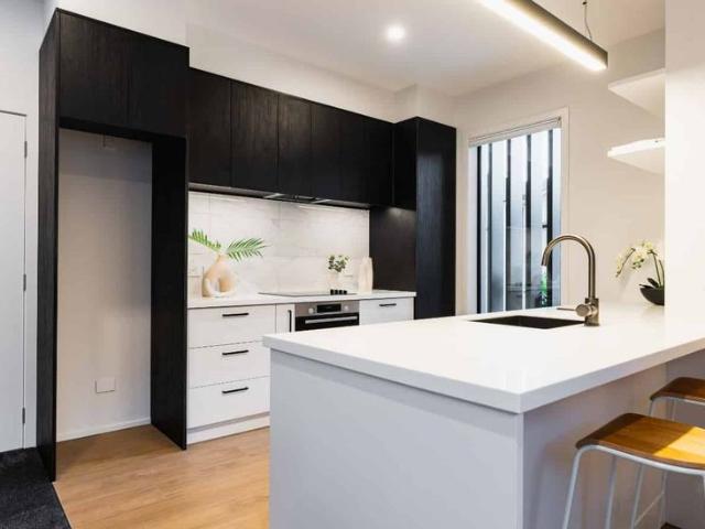 Townhouse for rent in Otakou