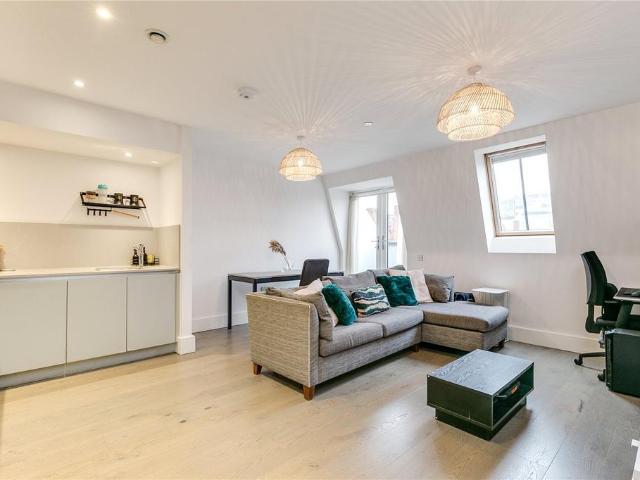 Apartment for rent in London Borough of Hammersmith and Fulham, Greater London