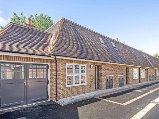House for rent in Hampstead Garden Suburb, Greater London