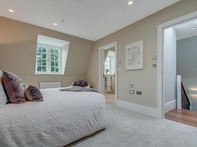 House for rent in Hampstead Garden Suburb, Greater London