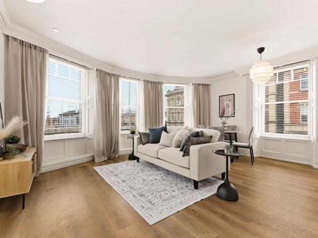 Apartment for rent in Cardiff Bay, Falcon Lodge
