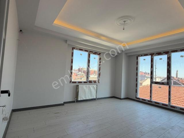 Üçevler, Bahçelievler içerisinde kiralık mülk