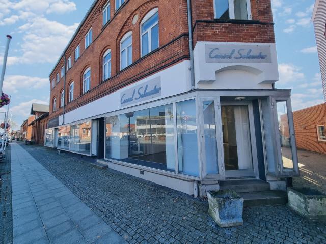 Erhvervsejendom til leje i Bjerringbro, Århus