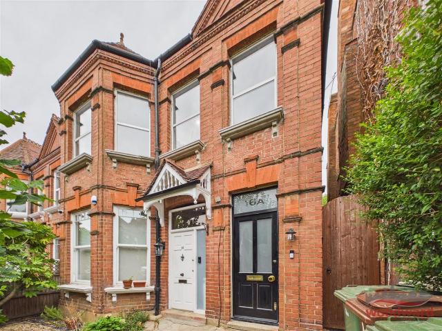 Apartment for rent in Greater London