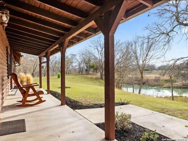 House for sale in Martindale, Texas