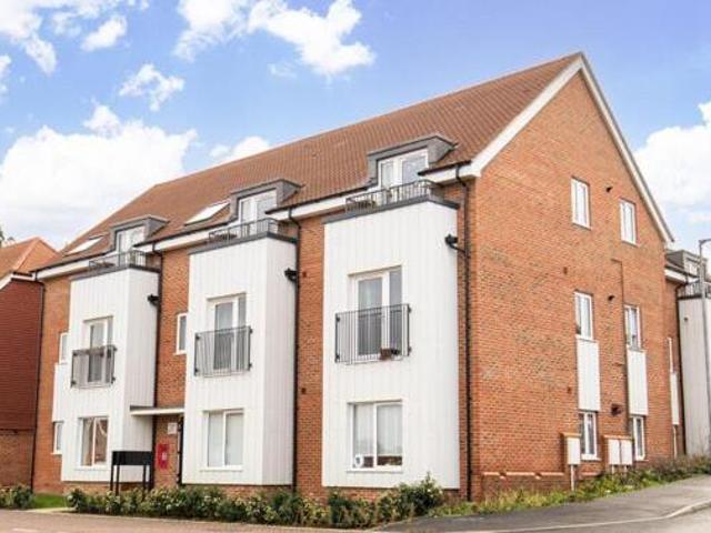 House for sale in Perryfields, West Sussex
