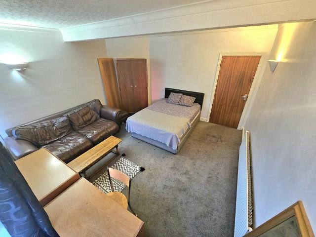 Apartment for rent in Park Central, Birmingham