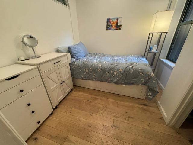 Room for rent in Arverne, New York