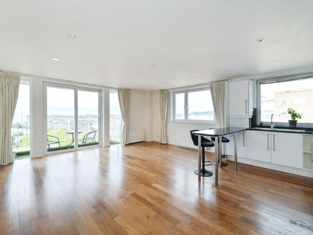 Apartment for rent in St. John's Wood, Greater London