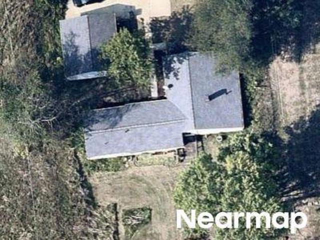 House for sale in Elyria