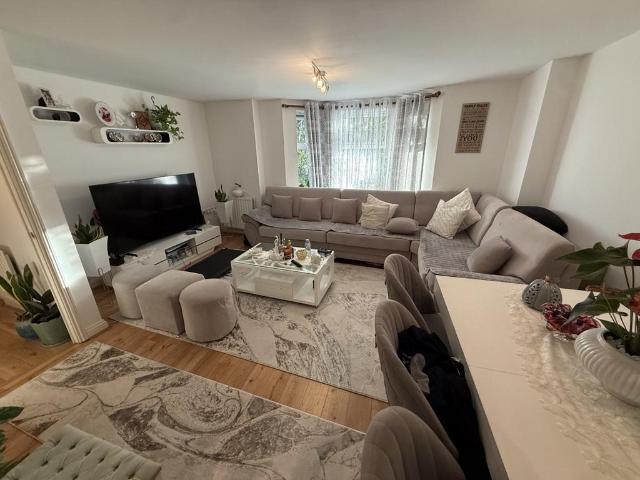 Apartment for rent in London Borough of Enfield, Greater London