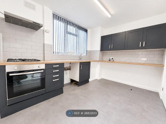 House for rent in Northern Moor, Manchester