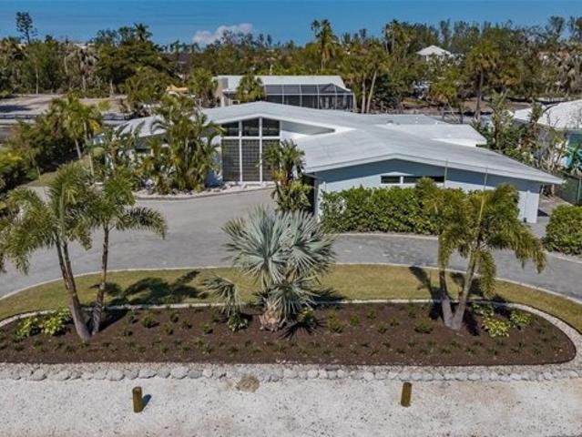 House for sale in Longboat Key