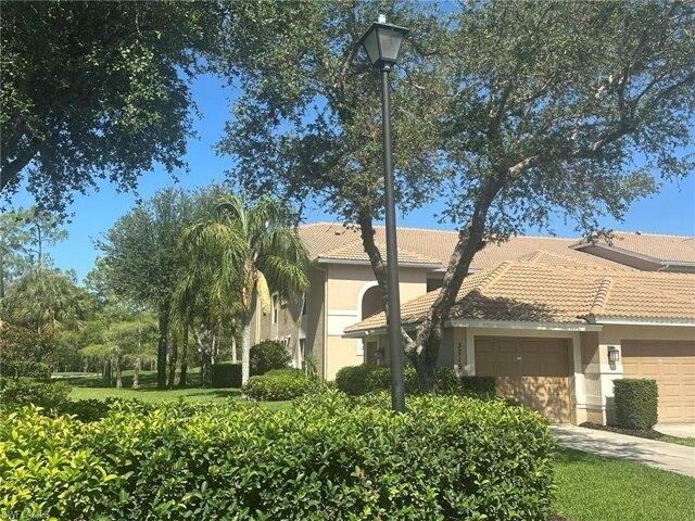 Condo for sale in Naples
