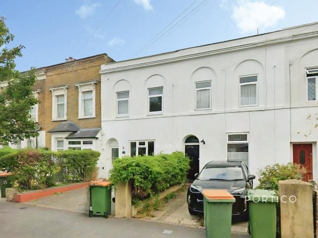 Apartment for rent in Stratford New Town, Greater London