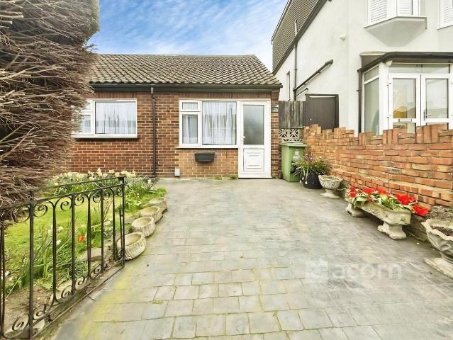House for rent in Northumberland Heath, Greater London