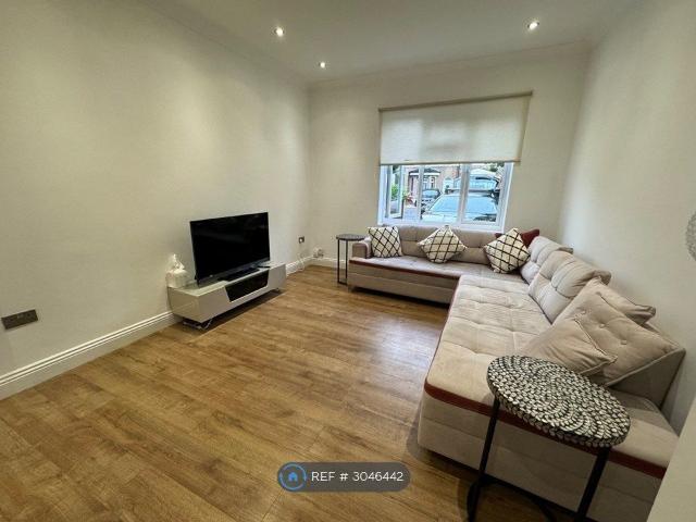 House for rent in Stratford New Town, Greater London