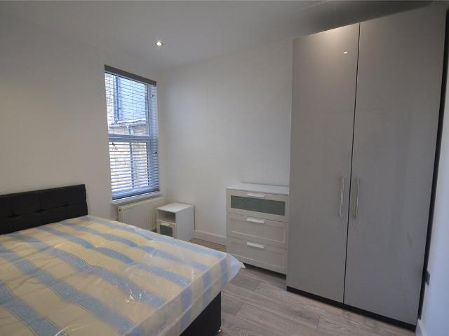 Room for rent in Dollis Hill, Greater London