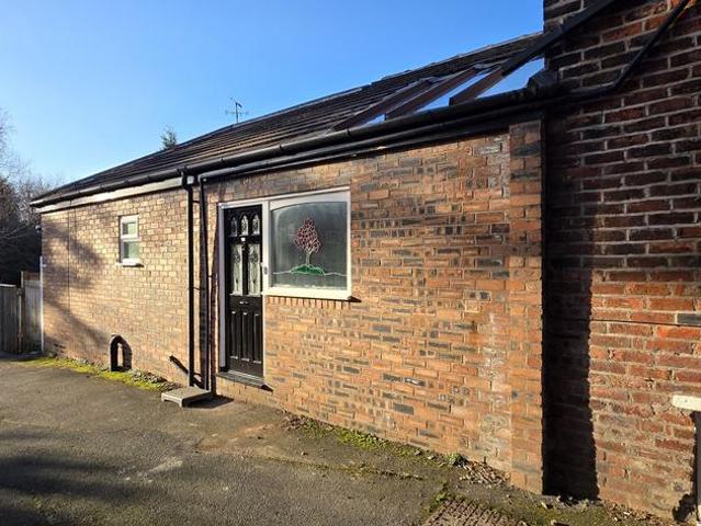 Apartment for rent in Mile End, Hazel Grove