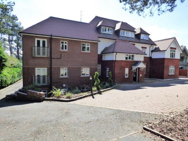 Apartment for rent in Disley, Greater Manchester